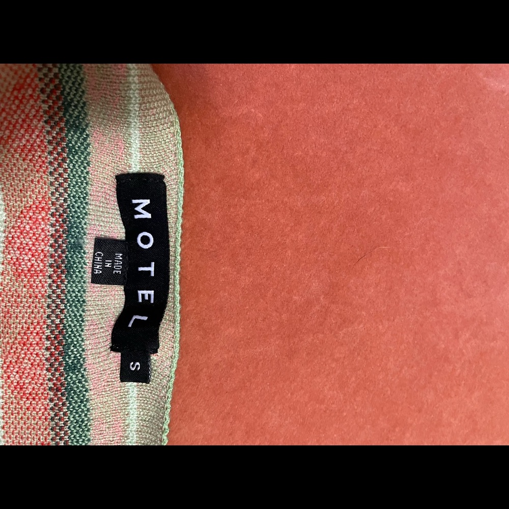 Motel Rocks - Picture 3 of 3